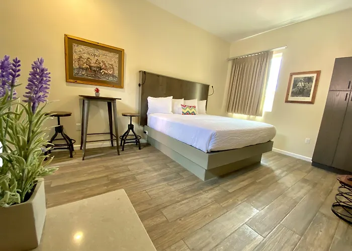 Village Hotel 2*
